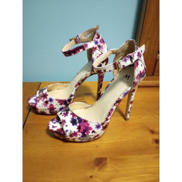 Madison by Shoedazzle Ladies size 6 Floral High Heels Florence - Picture 3 of 7